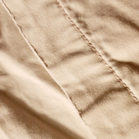 Old Navy Maternity Low Waist Cropped Khaki Pants Women's Size 8 Adjustable Waist - Picture 7 of 11